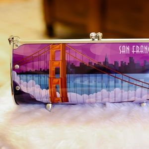 BRAND NEW IN ORIG PACKAGING littlearth purse